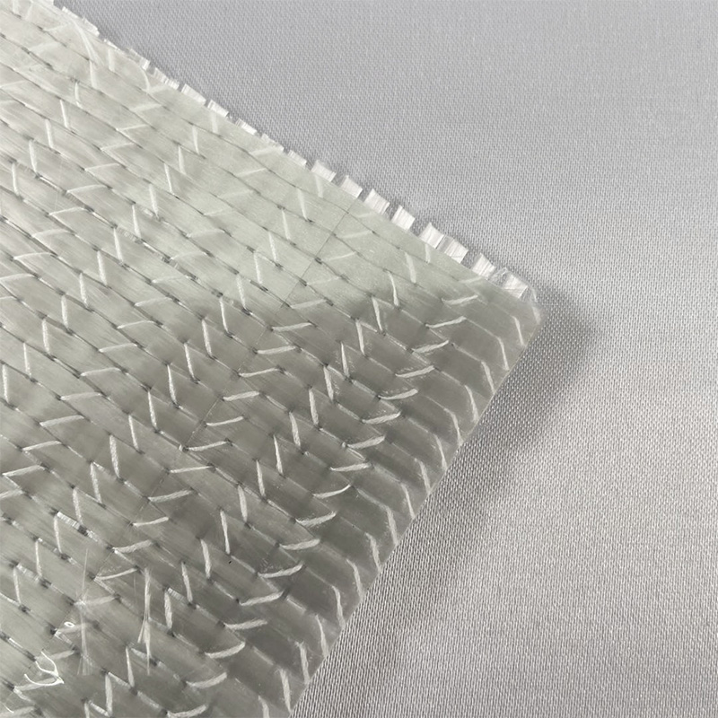 900 g jemné pletené víceosé plátno z kompozitní plsti pro větrné turbíny