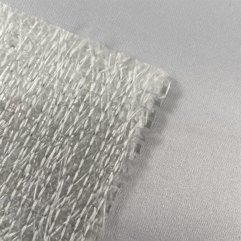 900 g jemné pletené víceosé plátno z kompozitní plsti pro větrné turbíny